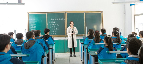 宁强引入导师机制，准确把握考试方向