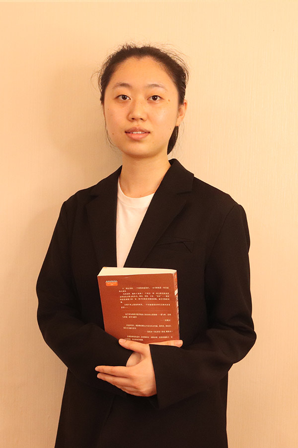 宁强梁艺 本科学历，优秀班主任