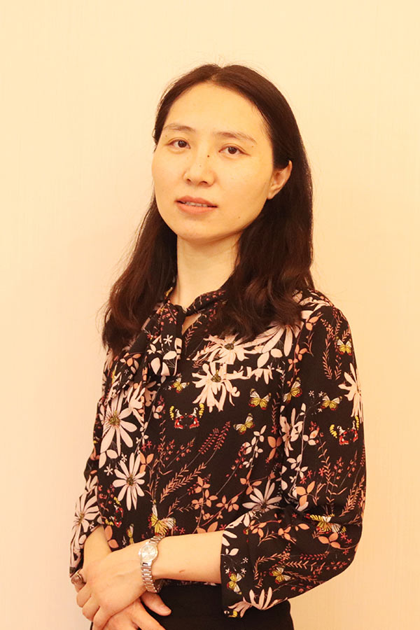 宁强王晓娜 研究生学历,毕业于华南师范大学